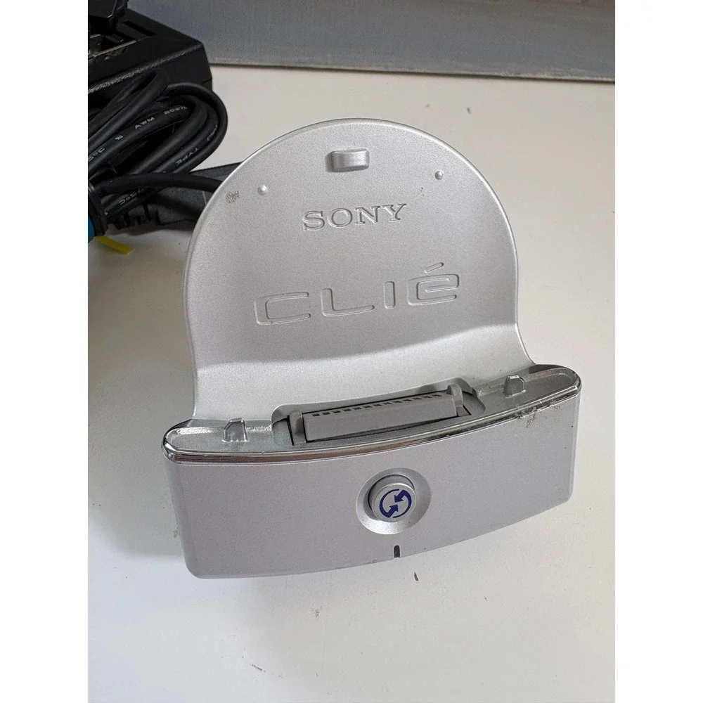 Sony CLIE Cradle Docking Station with PEGA-AC510 AC Adapter 5.7V Silver UNTESTED